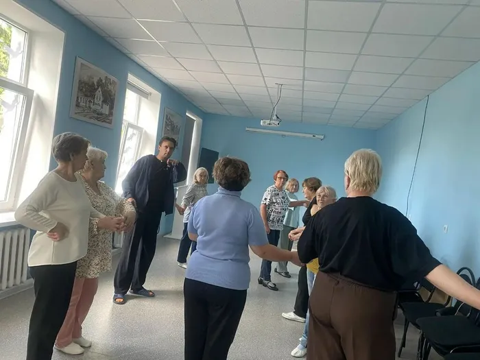 Занятия по хореографии , проект «Нам года, не беда!»