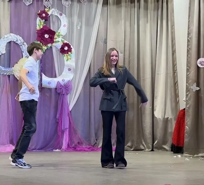 Конкурсно-игровая программа «А ну-ка, девушки!»