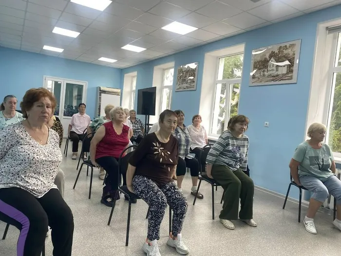 Школа здоровья для участников проекта «Нам года, не беда!»