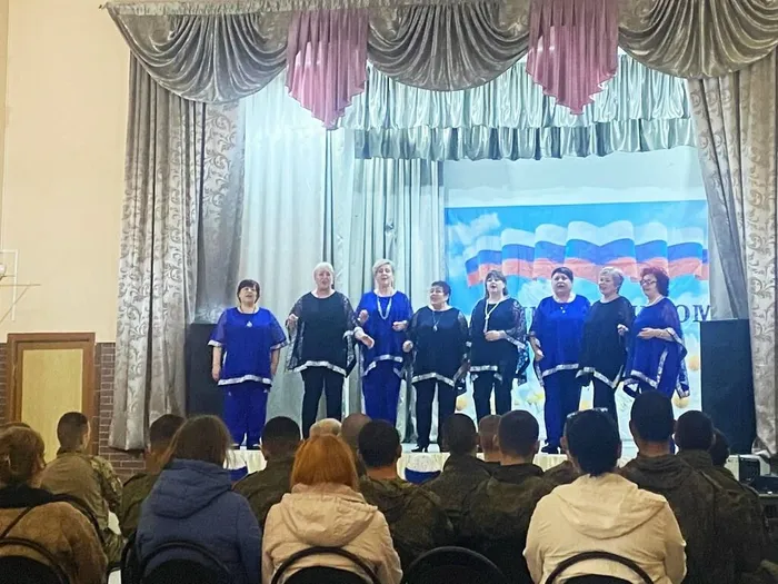 Концерт для военнослужащих: музыка, память и армейский юмор