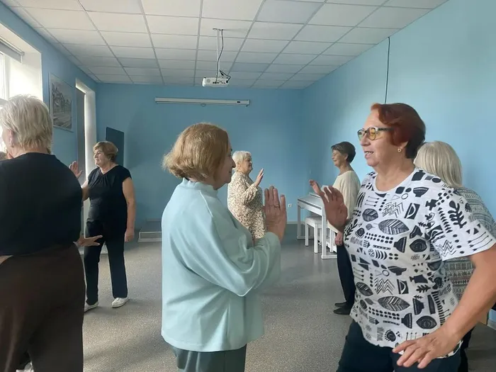 Занятия по хореографии , проект «Нам года, не беда!»