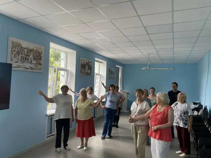 Занятия по хореографии в рамках проекта "Нам года, не беда"