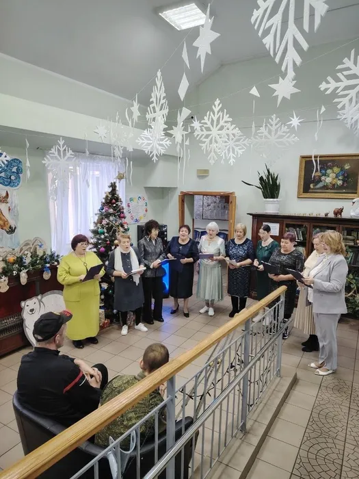 Серебряные волонтеры  подарили яркий праздник для ребят СВО.