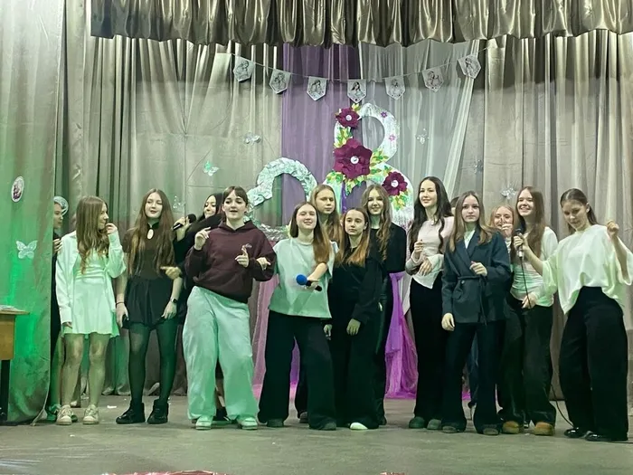 Конкурсно-игровая программа «А ну-ка, девушки!»