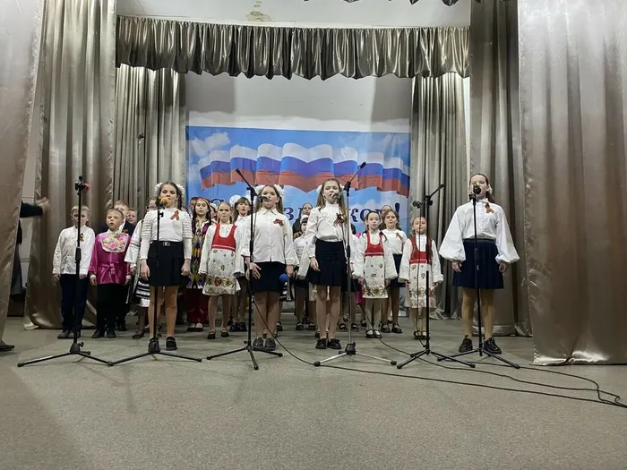 Ежегодный муниципальный конкурс патриотических программ "Растим патриотов России"