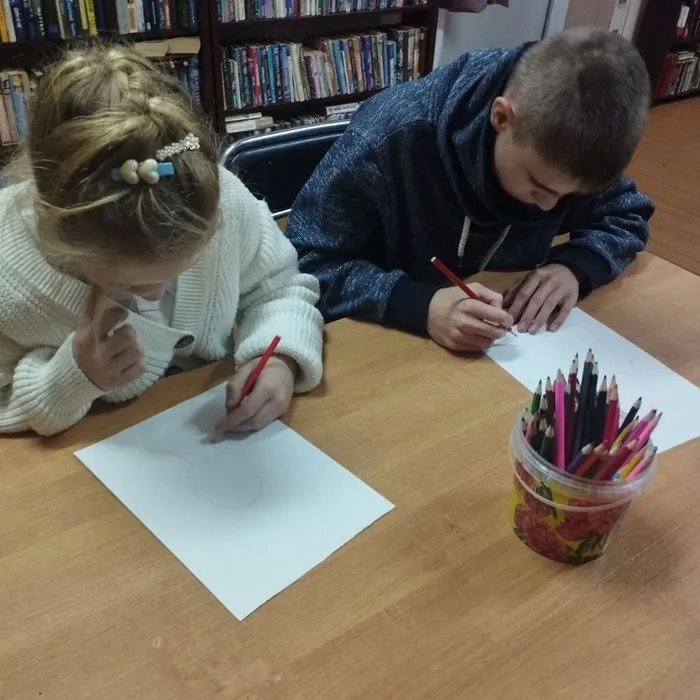 Праздничная программа «Поговорим о маме»