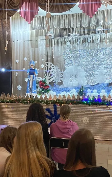 Игровая программа для молодёжи «Как-то раз под Новый год»