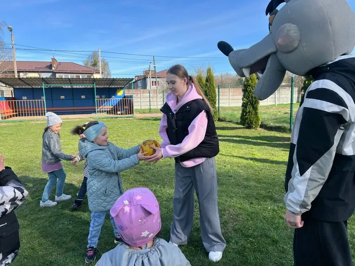 Добровольцы детям: Эстафета добрых дел в детском саду "Василек"