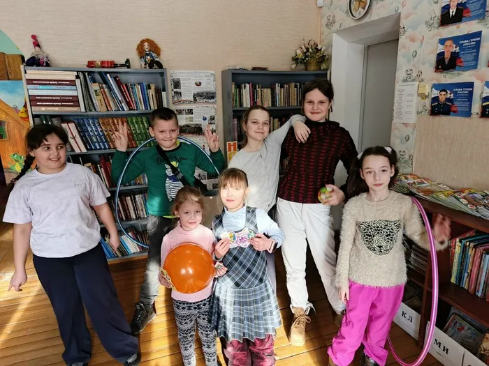 конкурсно-игровая программа "Вперёд, ребята!"