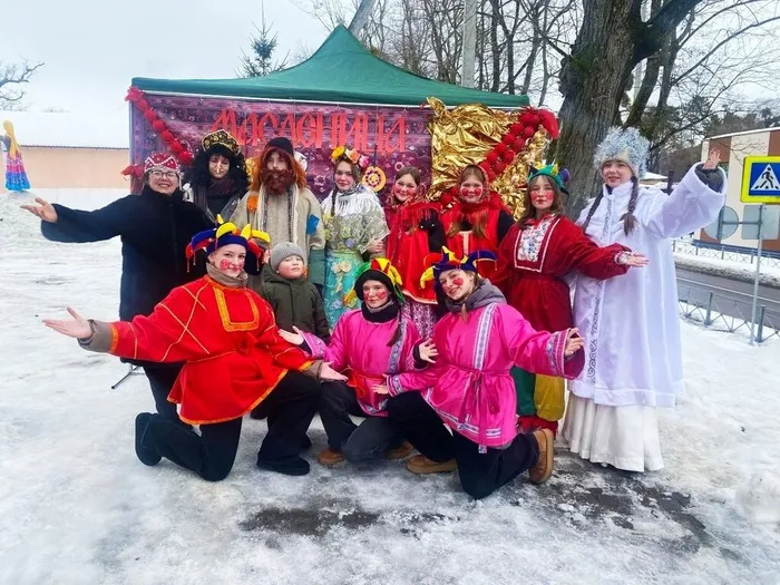 **Яркая встреча Масленицы у Центра культуры**