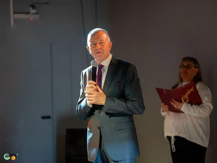 С Днём Государственного флага России!