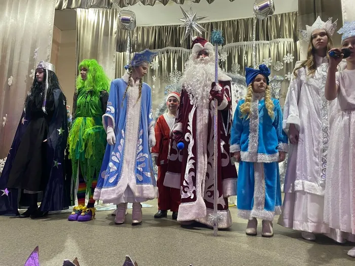 Театрализованное представление «По сказочным дорожкам...»,