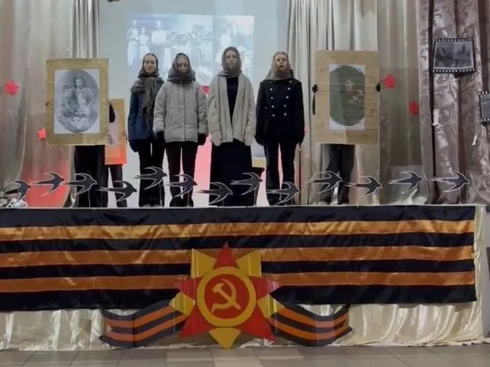 Литературно-музыкальная композиция, посвящённая 82-й годовщине снятия блокады Ленинграда.