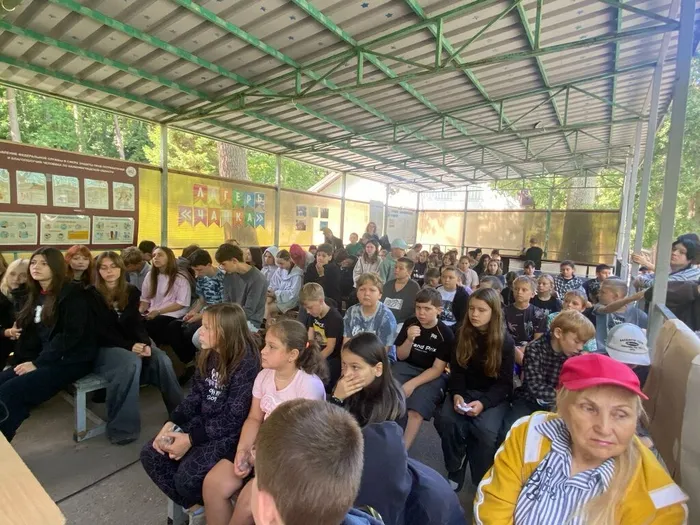 Волонтёры Муниципального добровольческого штаба/Добро.Центр встретились с ребятами в лагере «Чайка
