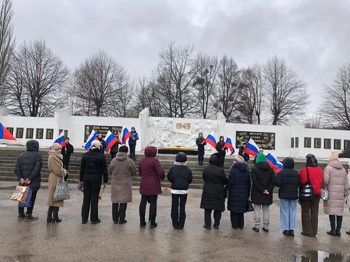 Тopжecтвeнный митинг, пocвящённый Дню зaщитникa Oтeчecтвa