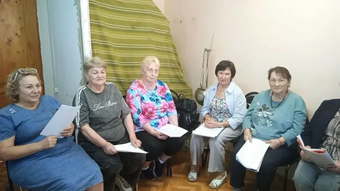 Занятие по вокалу для участниц проекта «Нам года не беда!»