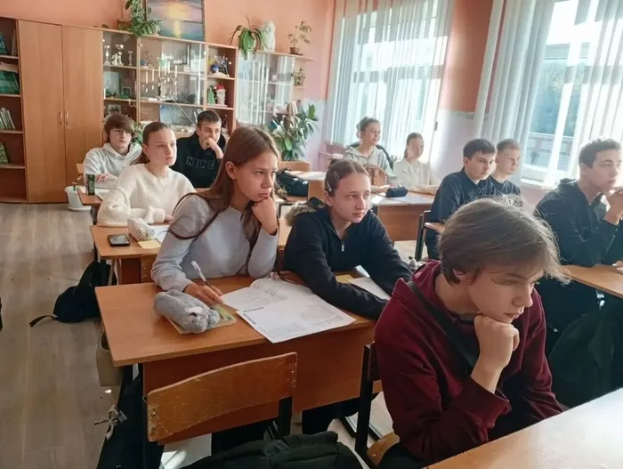 Литературная гостиная в 9А: путешествие в Царскосельский лицей