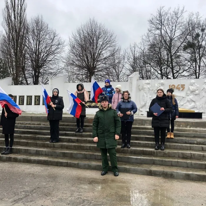 Тopжecтвeнный митинг, пocвящённый Дню зaщитникa Oтeчecтвa