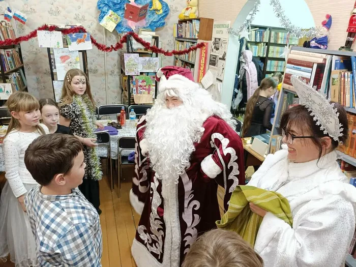 Праздничная программа «Вокруг света вместе с Дедом Морозом».