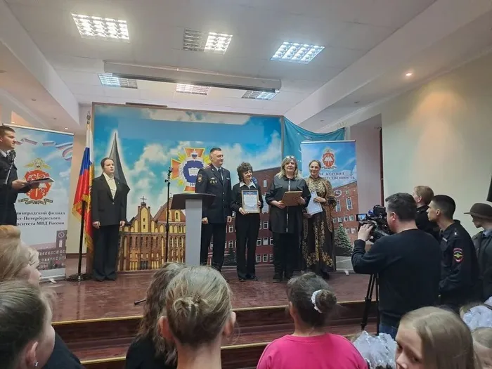 Выставка конкурса "Я люблю Россию!"