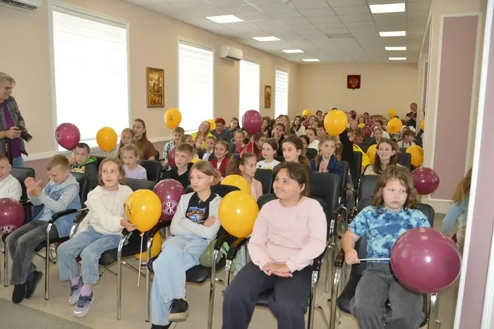 VIII Областной конкурс декоративно-прикладного творчества для детей и молодёжи «Солнечный зайчик».