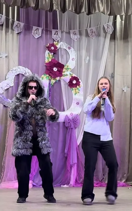 Конкурсно-игровая программа «А ну-ка, девушки!»