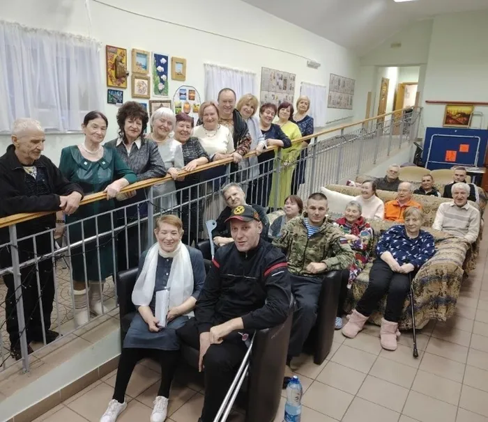 Серебряные волонтеры  подарили яркий праздник для ребят СВО.