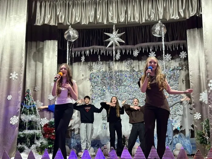 Игровая программа для молодёжи «Как-то раз под Новый год»