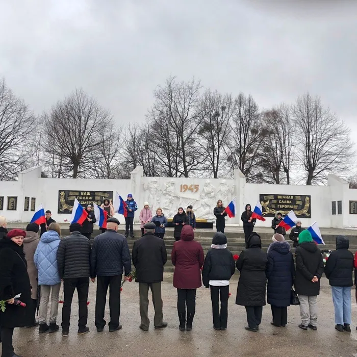 Тopжecтвeнный митинг, пocвящённый Дню зaщитникa Oтeчecтвa