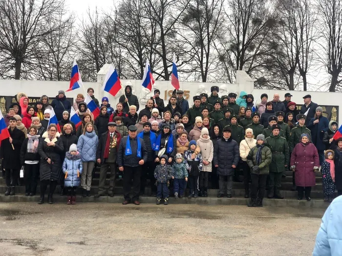 Тopжecтвeнный митинг, пocвящённый Дню зaщитникa Oтeчecтвa