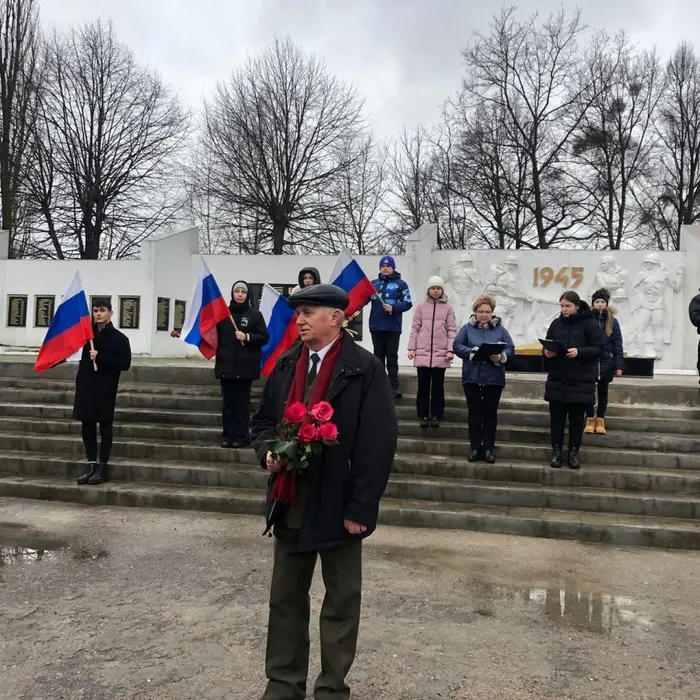 Тopжecтвeнный митинг, пocвящённый Дню зaщитникa Oтeчecтвa