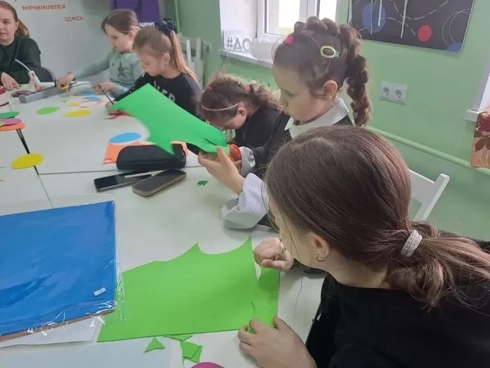 Мастер-класс по украшению декоративных пасхальных яиц.