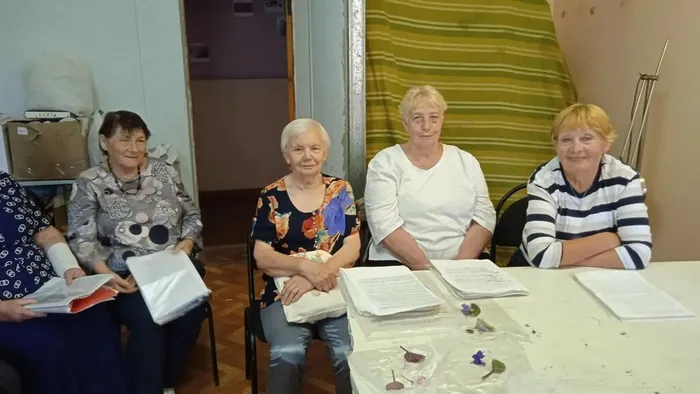 Занятия по вокалу, проект "Нам года, не беда!