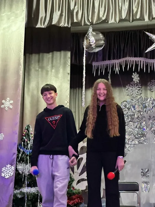 Игровая программа для молодёжи «Как-то раз под Новый год»