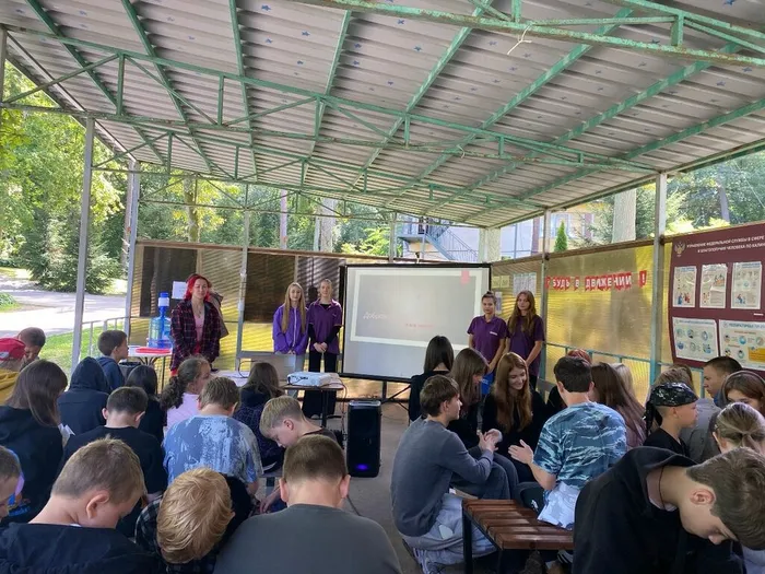 Волонтёры Муниципального добровольческого штаба/Добро.Центр встретились с ребятами в лагере «Чайка»