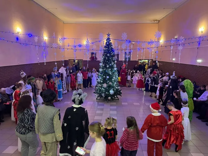 Театрализованное представление «По сказочным дорожкам...»,