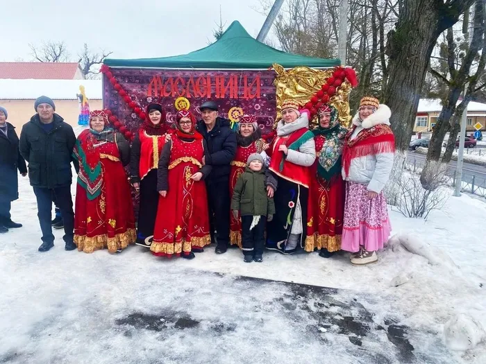 **Яркая встреча Масленицы у Центра культуры**