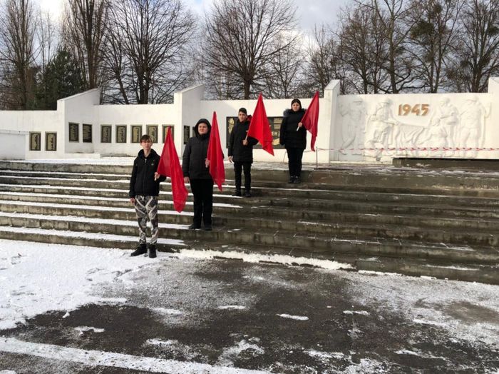 Митинг-реквием "ИМЯ ТВОЁ НЕИЗВЕСТНО , ПОДВИГ ТВОИ БЕССМЕРТЕН "